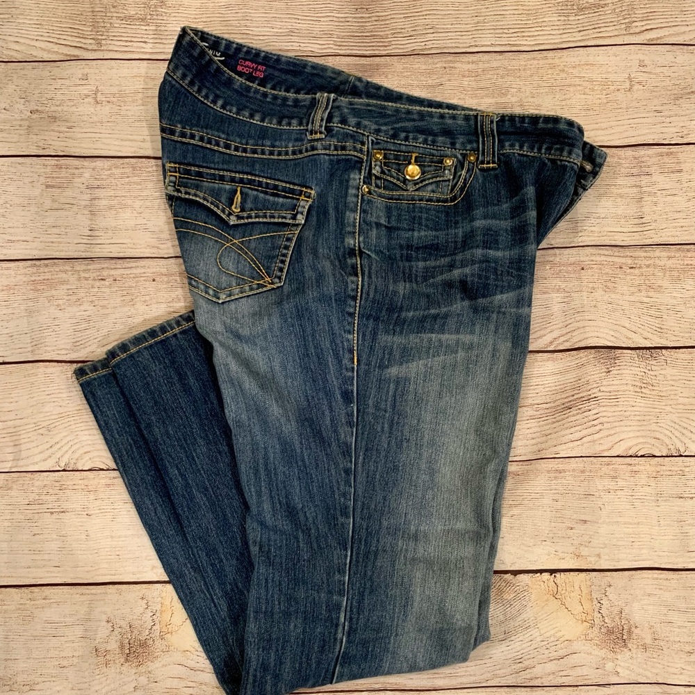 Women jeans size 14 curvy fit